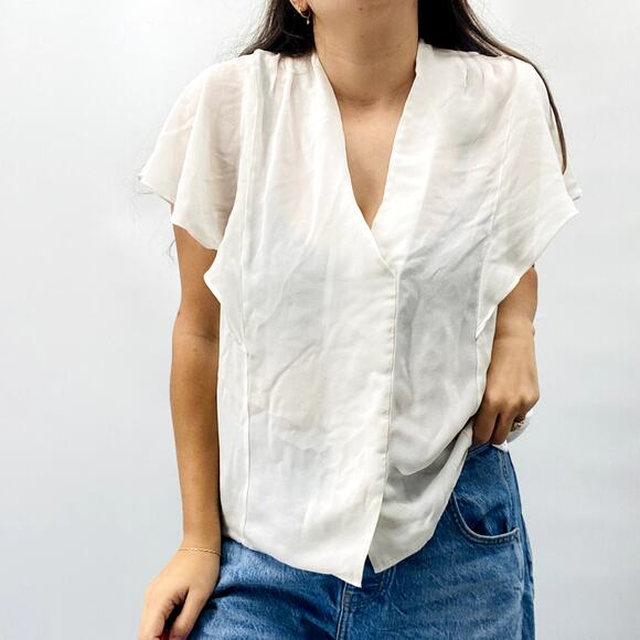 Go Silk white flutter sleeve silk flowy blouse - Picture 2 of 7